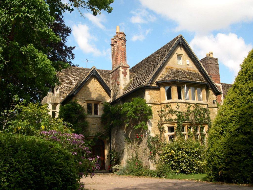 Lullington House Beckington